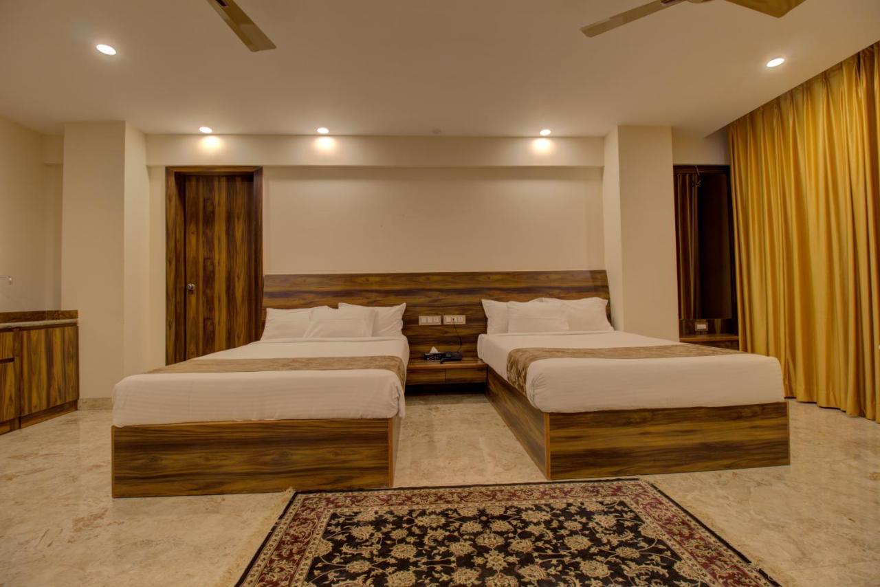 Greenstones Boutique Hotel Nashik Eksteriør billede