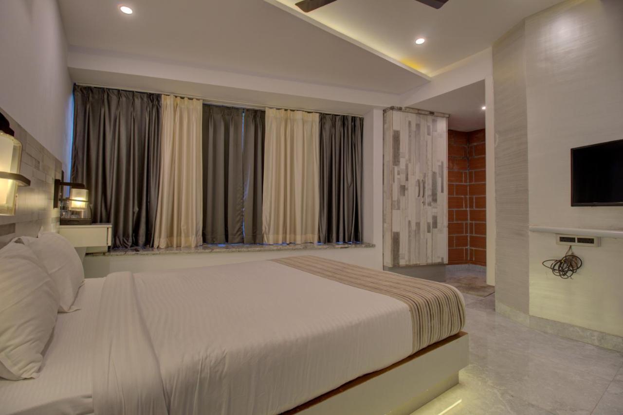 Greenstones Boutique Hotel Nashik Eksteriør billede