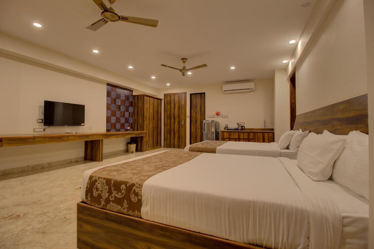Greenstones Boutique Hotel Nashik Eksteriør billede